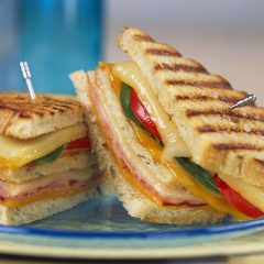 grilled-club-sandwich-533668 grilled-club-sandwich-533668